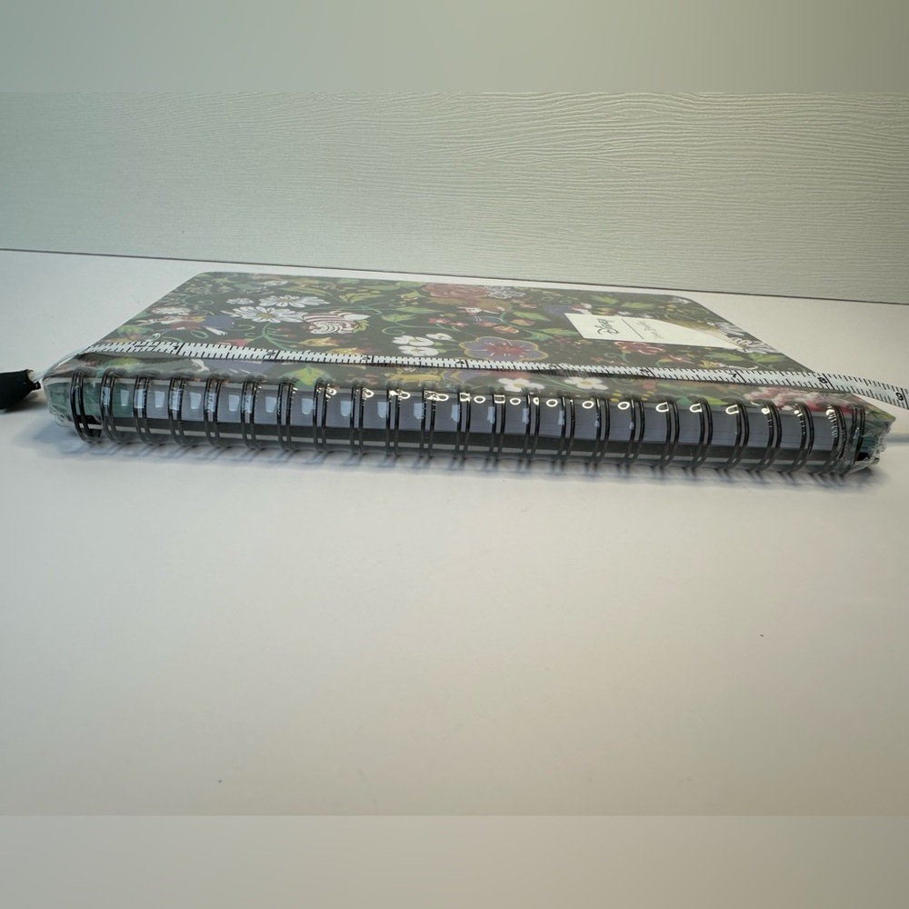 Disney Vera Bradley Notebook NWT - Picture 6 of 6